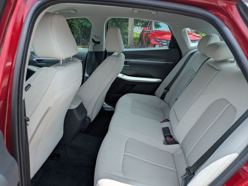 Used 2023 Hyundai Sonata SEL w/ Preferred Accessory Package FWD image 13
