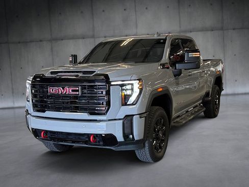 Used 2024 GMC Sierra 2500 AT4 w/ Technology Package AWD/4WD image 1