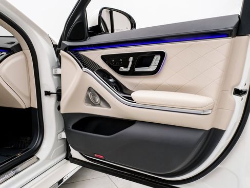 Used 2022 Mercedes-Benz S 580 4MATIC Sedan image 39