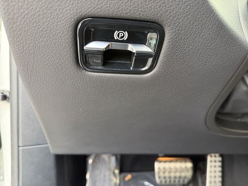 Certified 2023 Mercedes-Benz S 500 4MATIC image 24