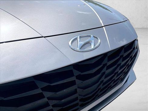Used 2022 Hyundai Elantra SEL w/ Cargo Package FWD image 30