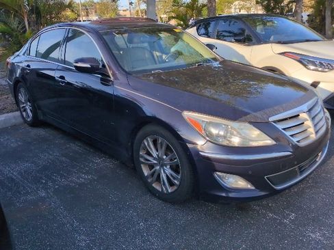 Used 2012 Hyundai Genesis 3.8 w/ Premium Pkg image 1