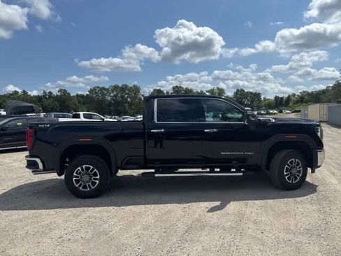 New 2026 GMC Sierra 2500 SLT w/ SLT Premium Package image 8