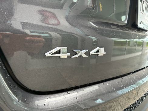 Used 2020 Jeep Compass Latitude AWD/4WD image 7