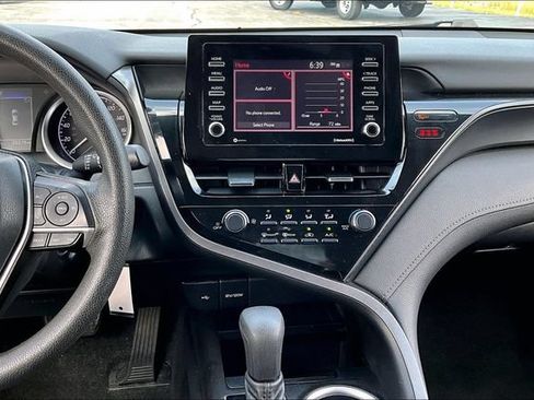 Used 2021 Toyota Camry LE FWD image 9