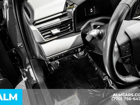 Used 2025 Toyota Camry SE image 37