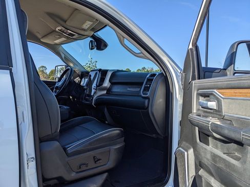 Used 2024 RAM 2500 Laramie image 40
