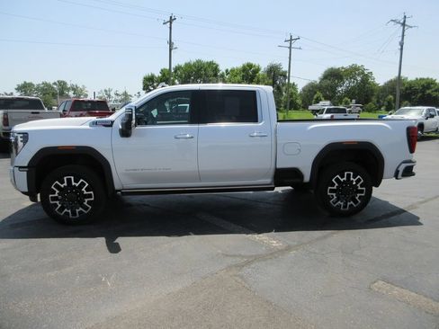 Certified 2024 GMC Sierra 2500 Denali w/ Technology Package AWD/4WD image 10