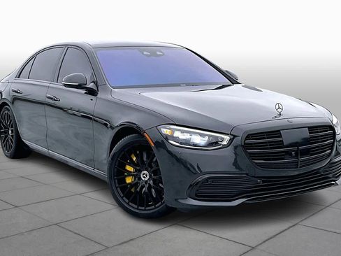 Used 2022 Mercedes-Benz S 500 4MATIC image 2