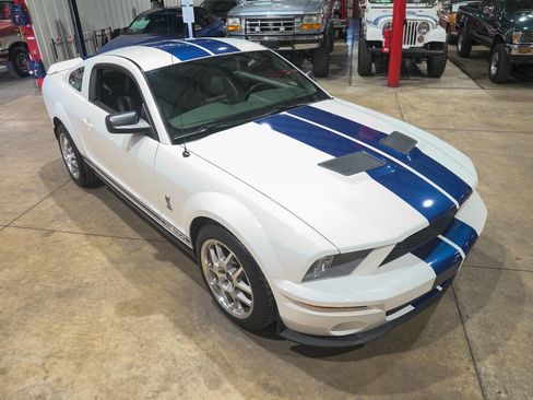 Used 2008 Ford Mustang Shelby GT500 RWD image 14