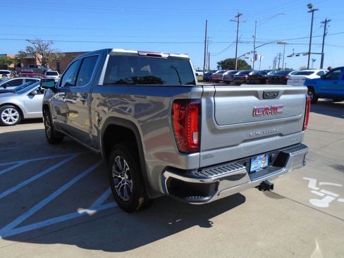 Used 2025 GMC Sierra 1500 SLT image 7