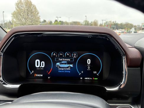 Used 2022 Ford F150 Lariat w/ Equipment Group 502A High AWD/4WD image 13