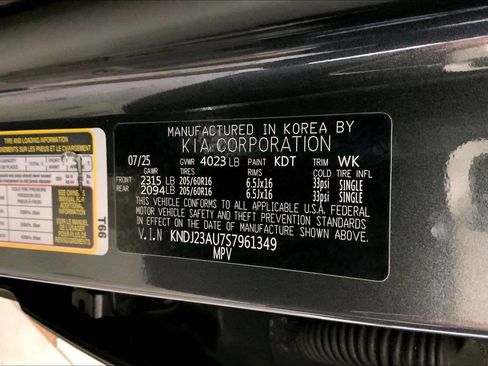Used 2025 Kia Soul LX w/ LX Technology Package FWD image 30