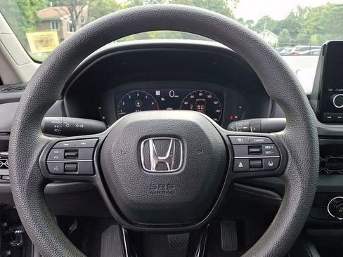 Certified 2023 Honda Accord LX image 18