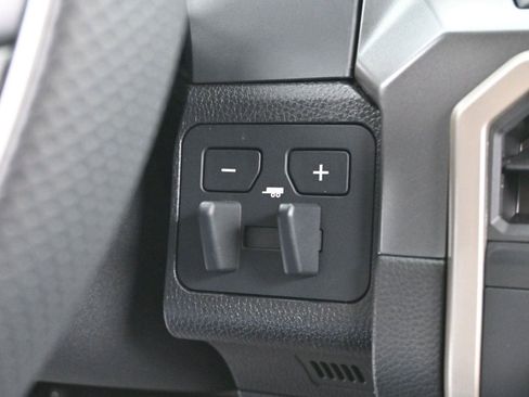 Used 2024 Toyota Tacoma SR5 image 25