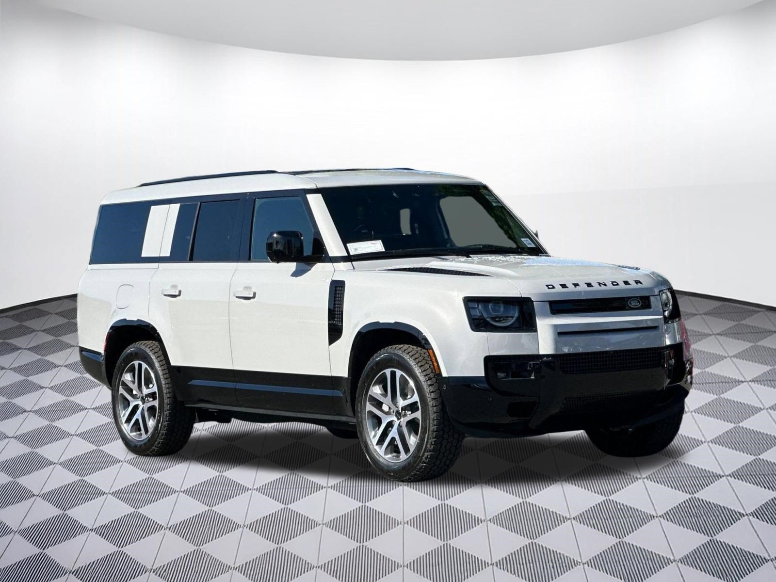 New 2026 Land Rover Defender 130 X-Dynamic SE AWD/4WD image 24