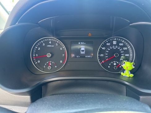 Used 2021 Kia Forte LXS FWD image 2