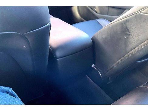 Used 2021 MAZDA MAZDA3 s image 26