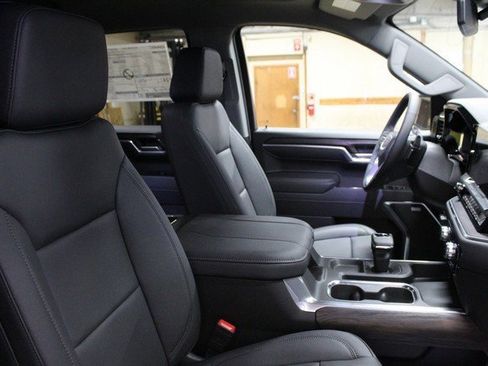 New 2026 GMC Sierra 1500 SLT w/ SLT Premium Plus Package image 11