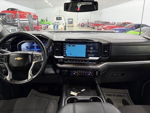 Used 2025 Chevrolet Silverado 3500 LT w/ All Star Edition AWD/4WD image 13