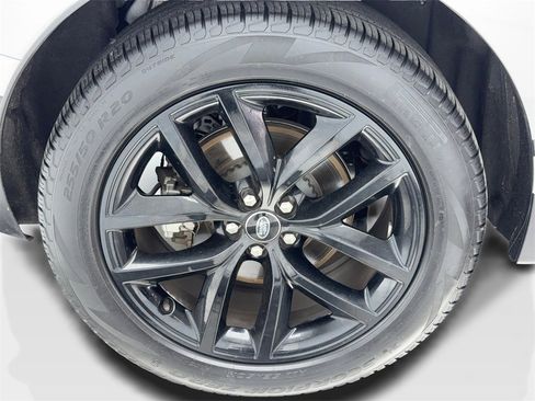 Used 2024 Land Rover Range Rover Velar S image 50