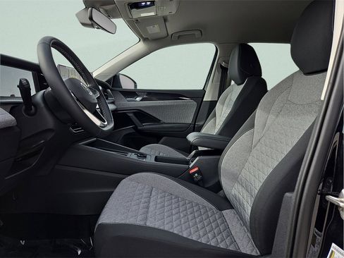 New 2026 Volkswagen Tiguan S image 17