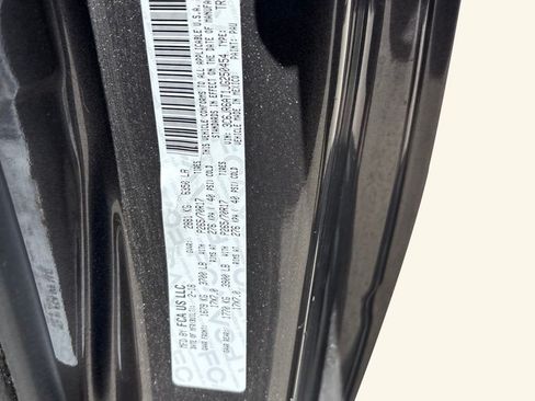 Used 2018 RAM 1500 Express RWD image 33