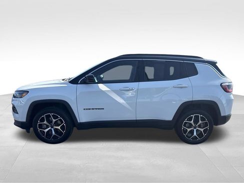 Used 2025 Jeep Compass Limited AWD/4WD image 6