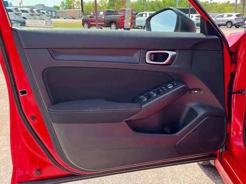 Used 2023 Honda Civic Sport image 25