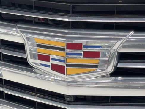 Used 2019 Cadillac Escalade Platinum image 40