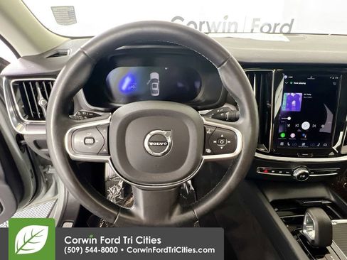 Used 2024 Volvo S60 B5 Core FWD image 8