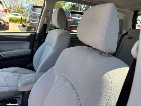 Used 2018 Subaru Forester 2.5i Premium AWD/4WD image 3