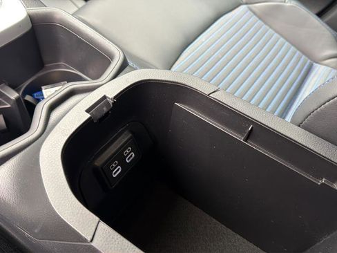 Used 2024 Toyota RAV4 XSE w/ Advanced Technology Package image 27