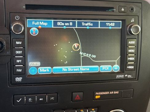 Used 2012 Buick Enclave Premium AWD/4WD image 21