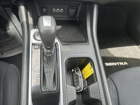 Used 2024 Nissan Sentra SV FWD image 19