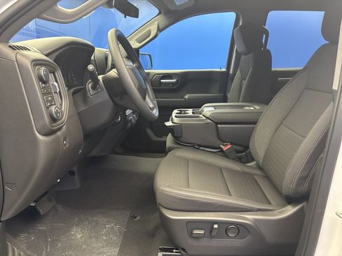 New 2026 Chevrolet Silverado 1500 Custom Trail Boss w/ Dark Appearance Package image 12