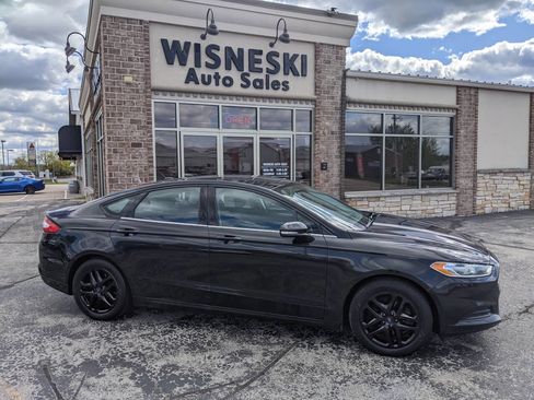 Used 2013 Ford Fusion SE FWD image 2
