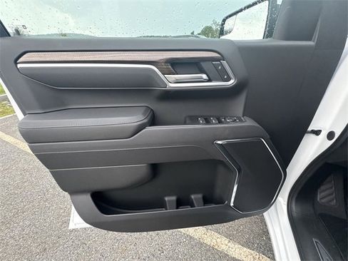 New 2026 Chevrolet Silverado 1500 LT image 23