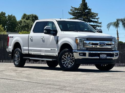 Certified 2017 Ford F350 Lariat w/ Tow Technology Bundle AWD/4WD image 1