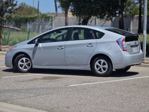 Used 2013 Toyota Prius Two FWD image 19