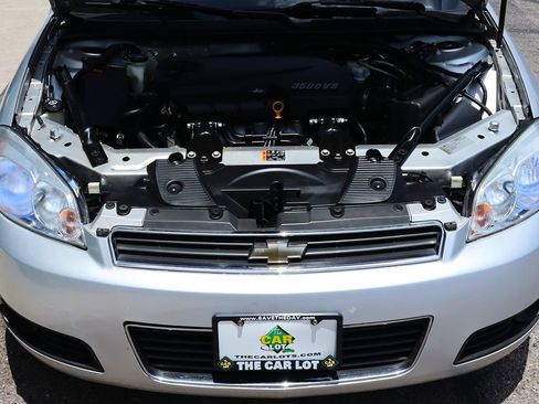 Used 2011 Chevrolet Impala LT FWD image 53