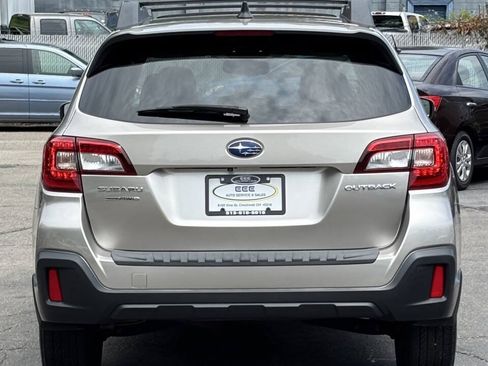 Used 2018 Subaru Outback 2.5i Limited w/ Popular Package #2 AWD/4WD image 7