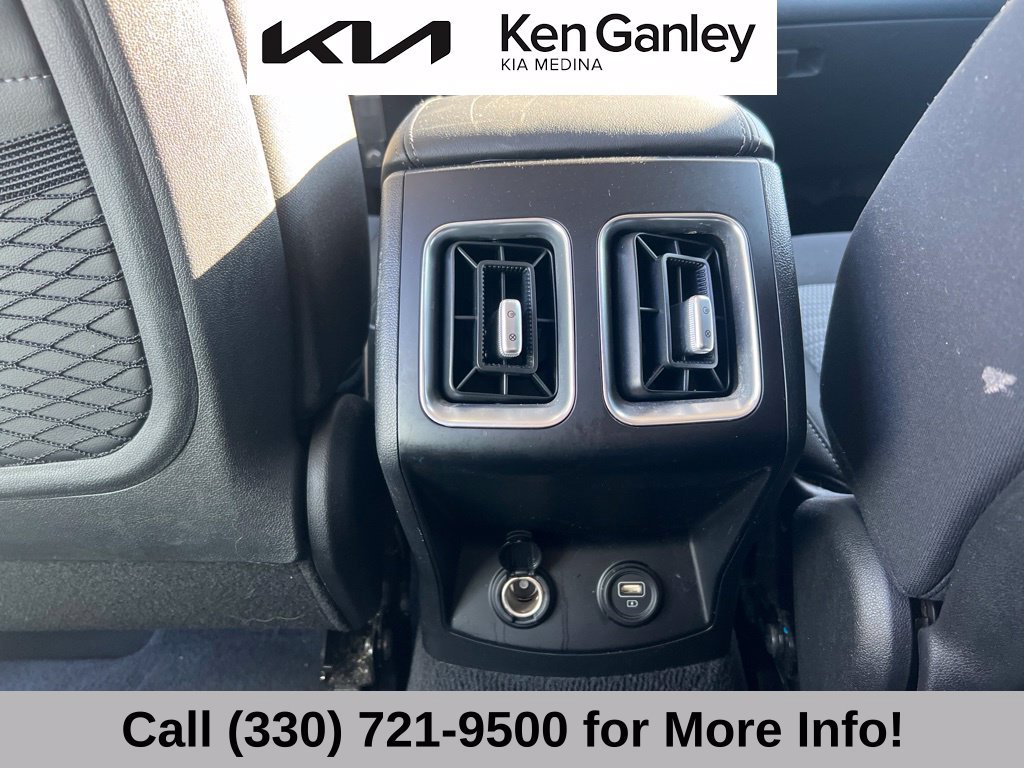 Certified 2022 Kia Sorento LX AWD/4WD image 42
