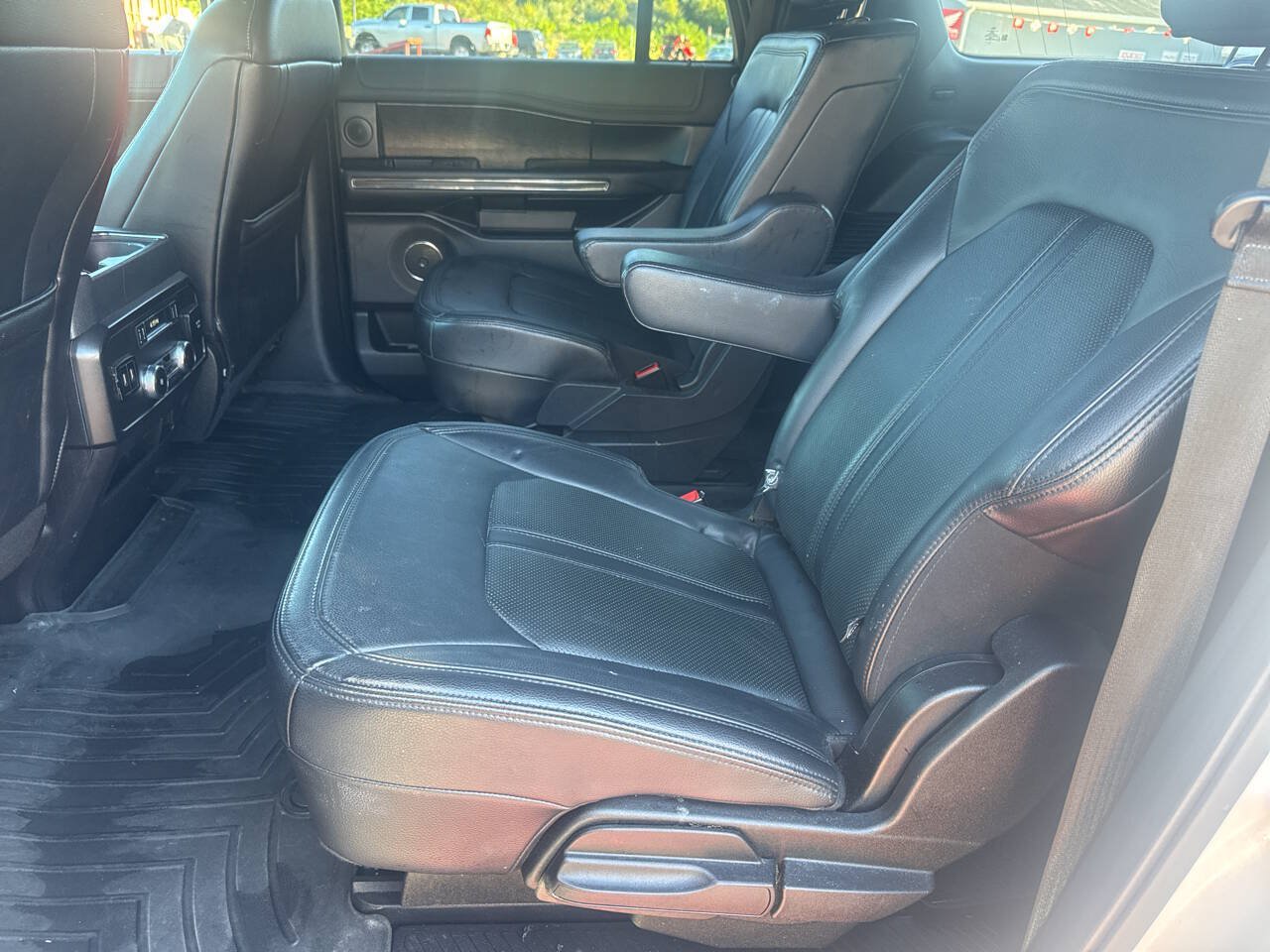 Used 2019 Ford Expedition Max Limited w/ Special Edition Package AWD/4WD image 23