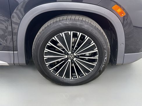 Used 2026 Volkswagen Tiguan S FWD image 32