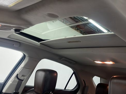 Used 2012 Chevrolet Equinox LTZ FWD image 12