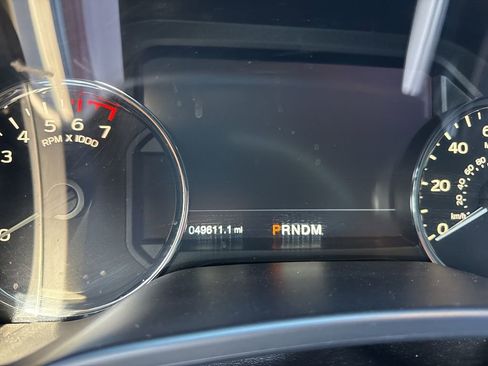 Used 2018 Ford F150 Platinum w/ Equipment Group 701A Luxury image 6