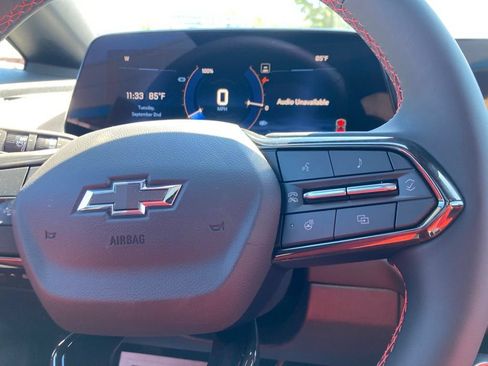 New 2025 Chevrolet Equinox EV RS w/ Convenience Package II FWD image 8
