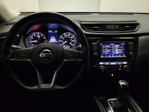 Used 2020 Nissan Rogue SV w/ Premium Package FWD image 22