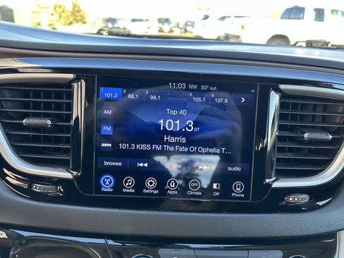 Used 2017 Chrysler Pacifica Touring w/ Tire & Wheel Group image 25